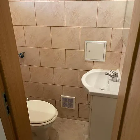 Apartmaji Da *